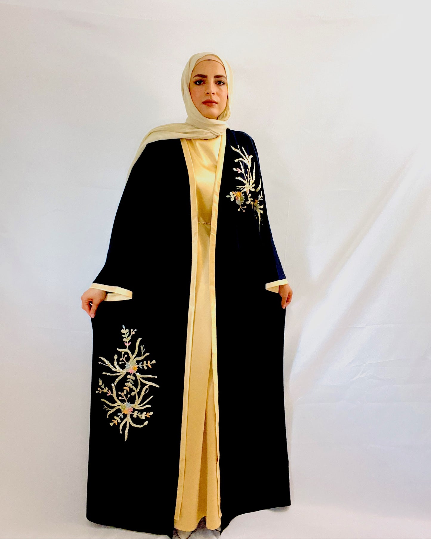 Modest Black and Gold Abaya