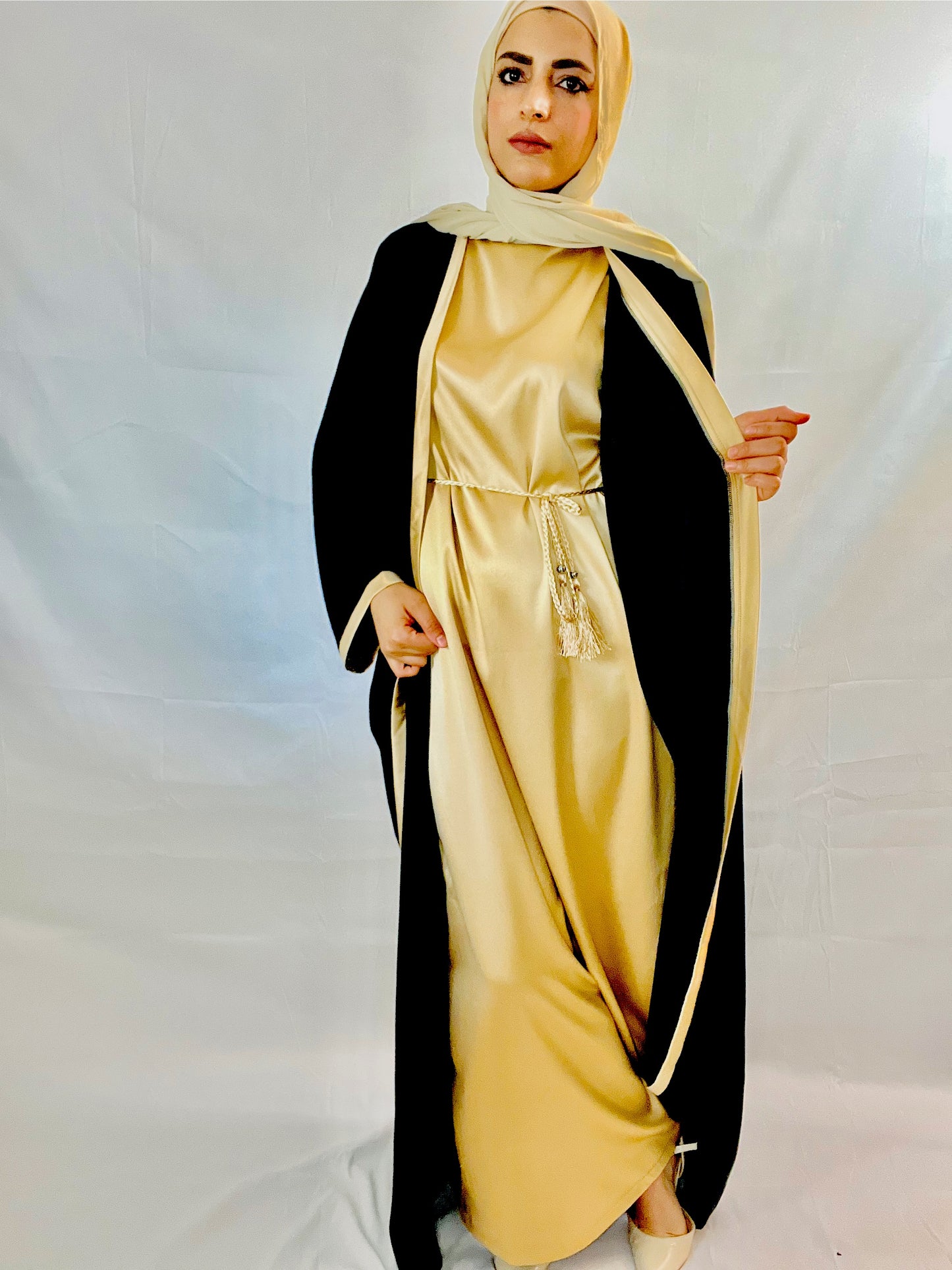 Modest Black and Gold Abaya