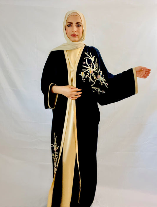 Modest Black and Gold Abaya