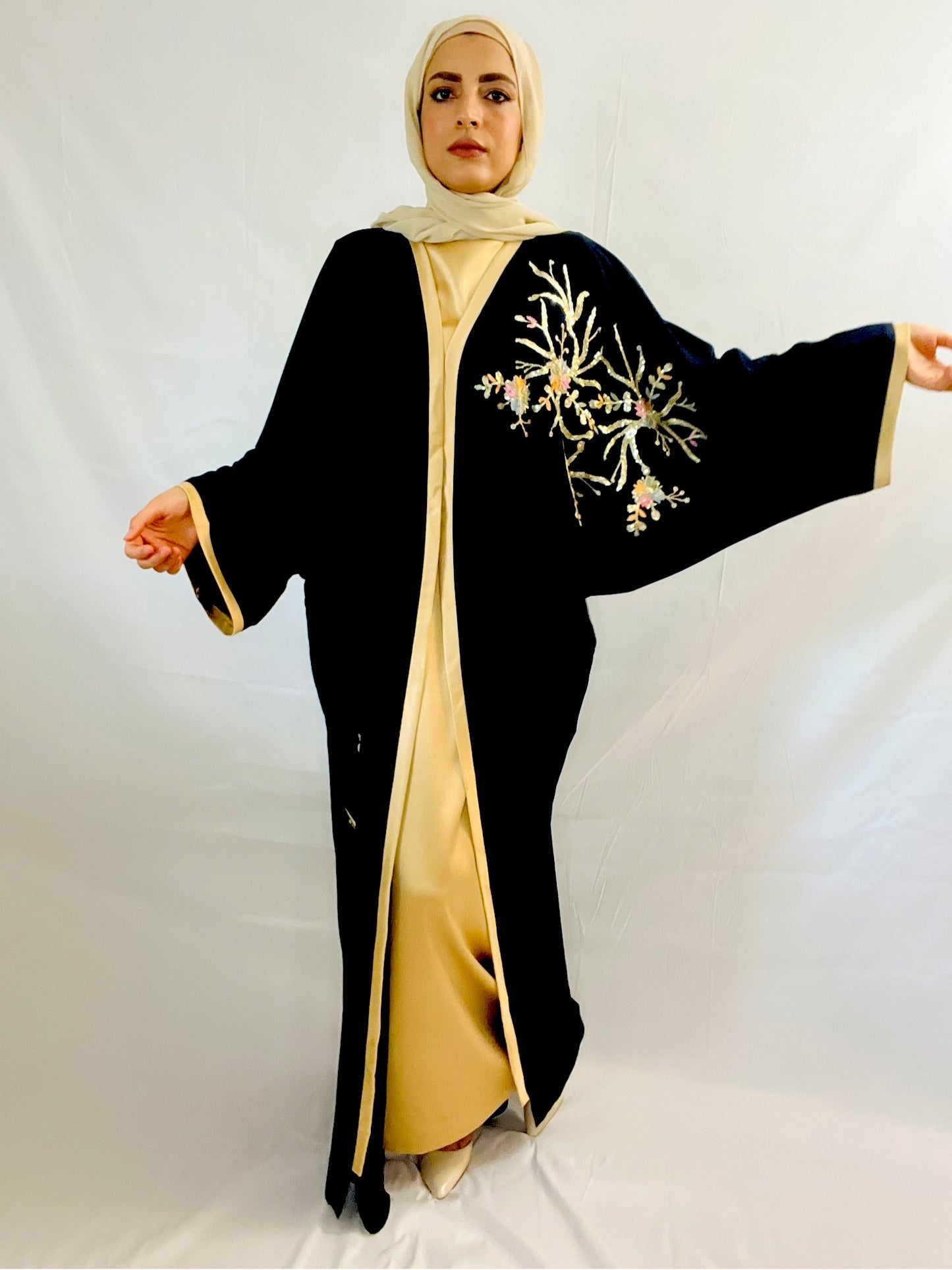 Modest Black and Gold Abaya